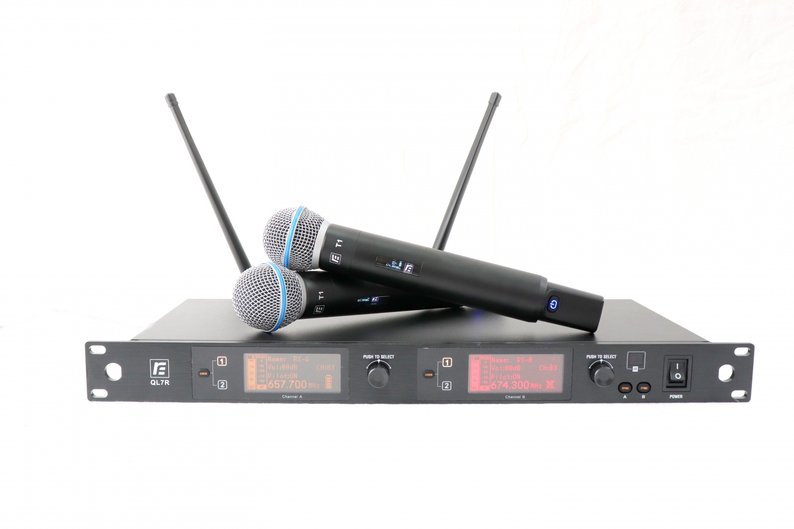 RFIntell QL7R/T1-A 651,800-683,400 МГц 2-канальная радиосистема с 2-мя ручными микрофонами в Новороссийске